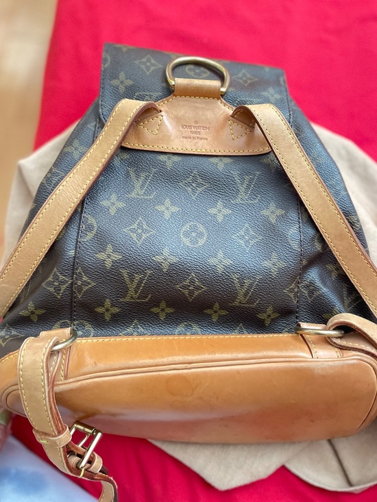 Louis Vuitton Montsouris MM Backpack – Authentic Vintage